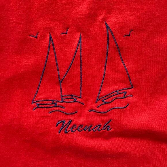 Jerzees Red Neenah Sailboat Embroidered Vintage 90s Tee M - Picture 5 of 6